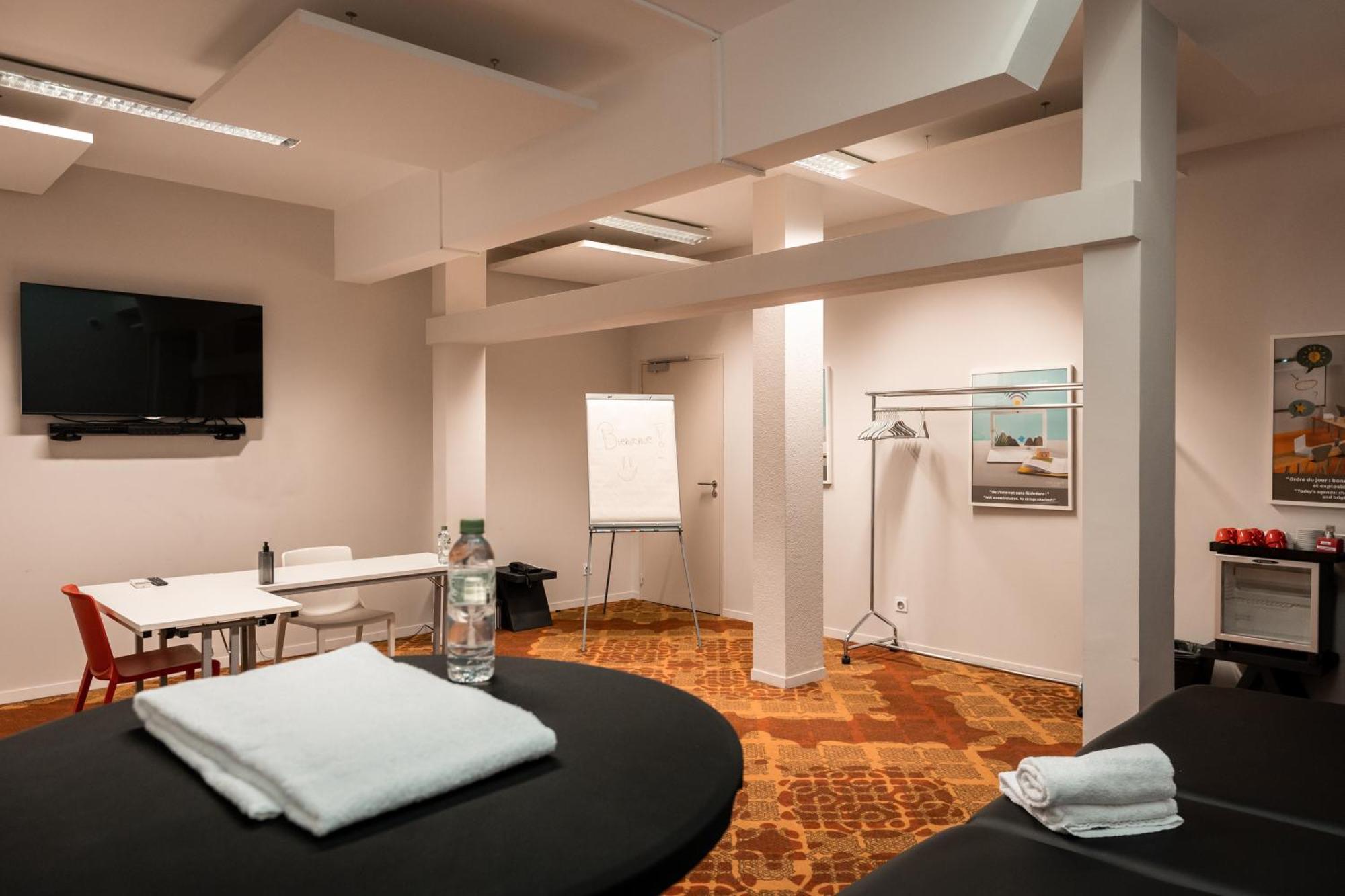 Ibis Styles Albi Centre Le Theatro Hotel Exterior photo