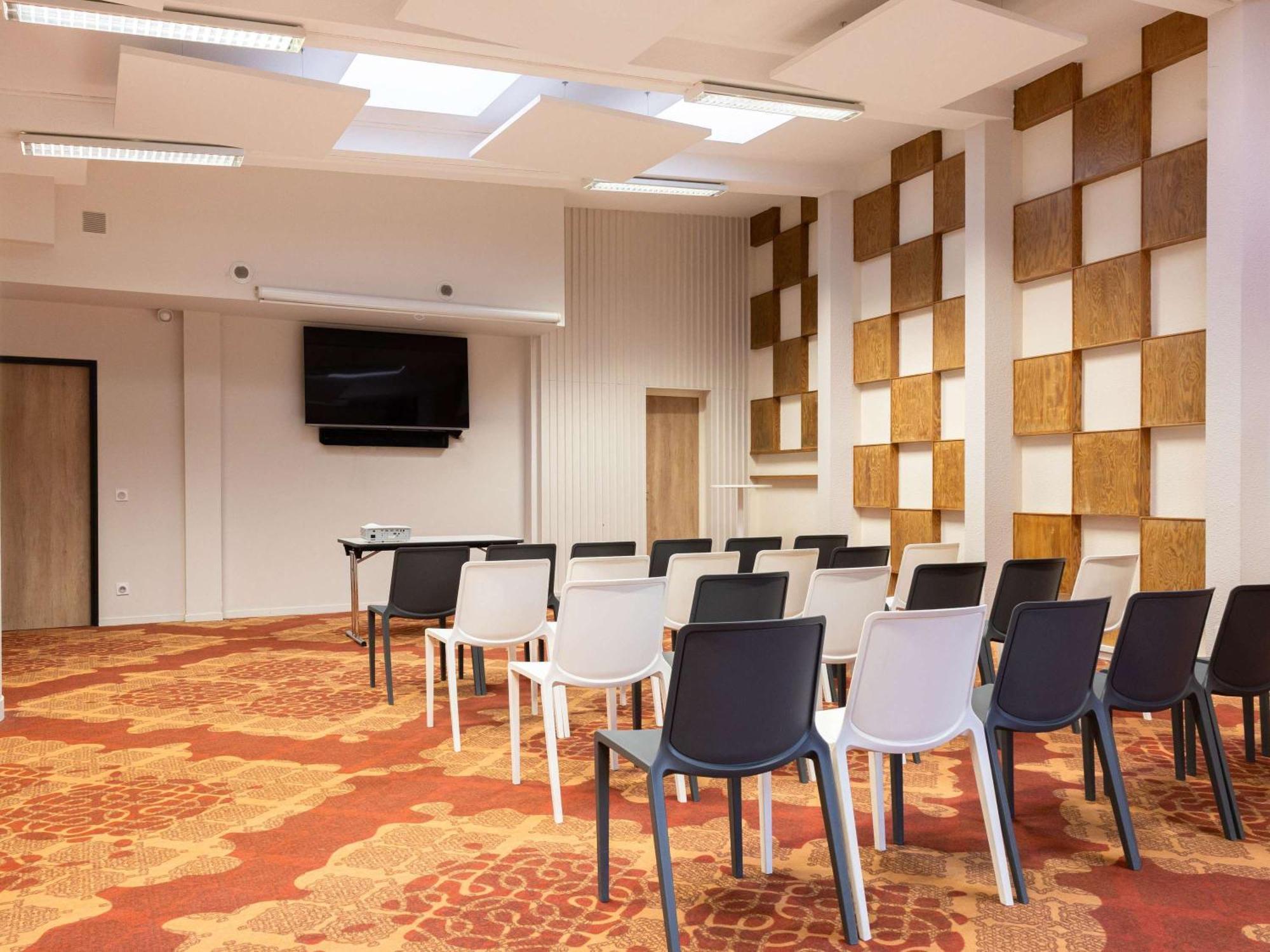 Ibis Styles Albi Centre Le Theatro Hotel Exterior photo