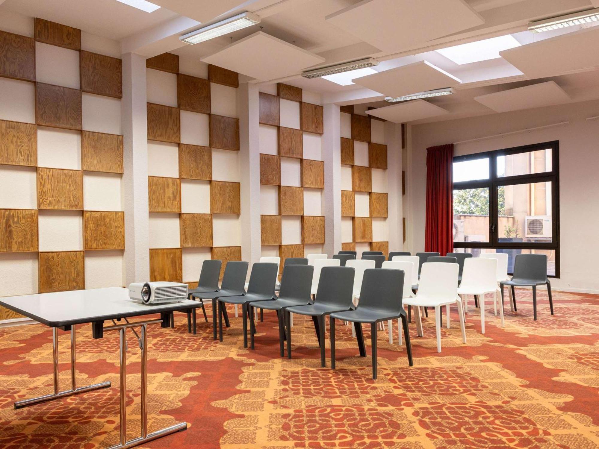 Ibis Styles Albi Centre Le Theatro Hotel Exterior photo